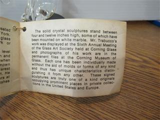 RARE VTG 1983 VICTOR TRABUCCO - FRANCE CRYSTAL CAT ON WOOD BASE FIGURINE